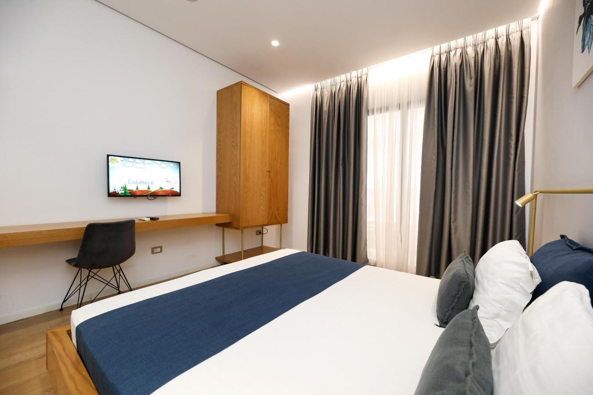 H&M Hotel Vlore Bagian luar foto