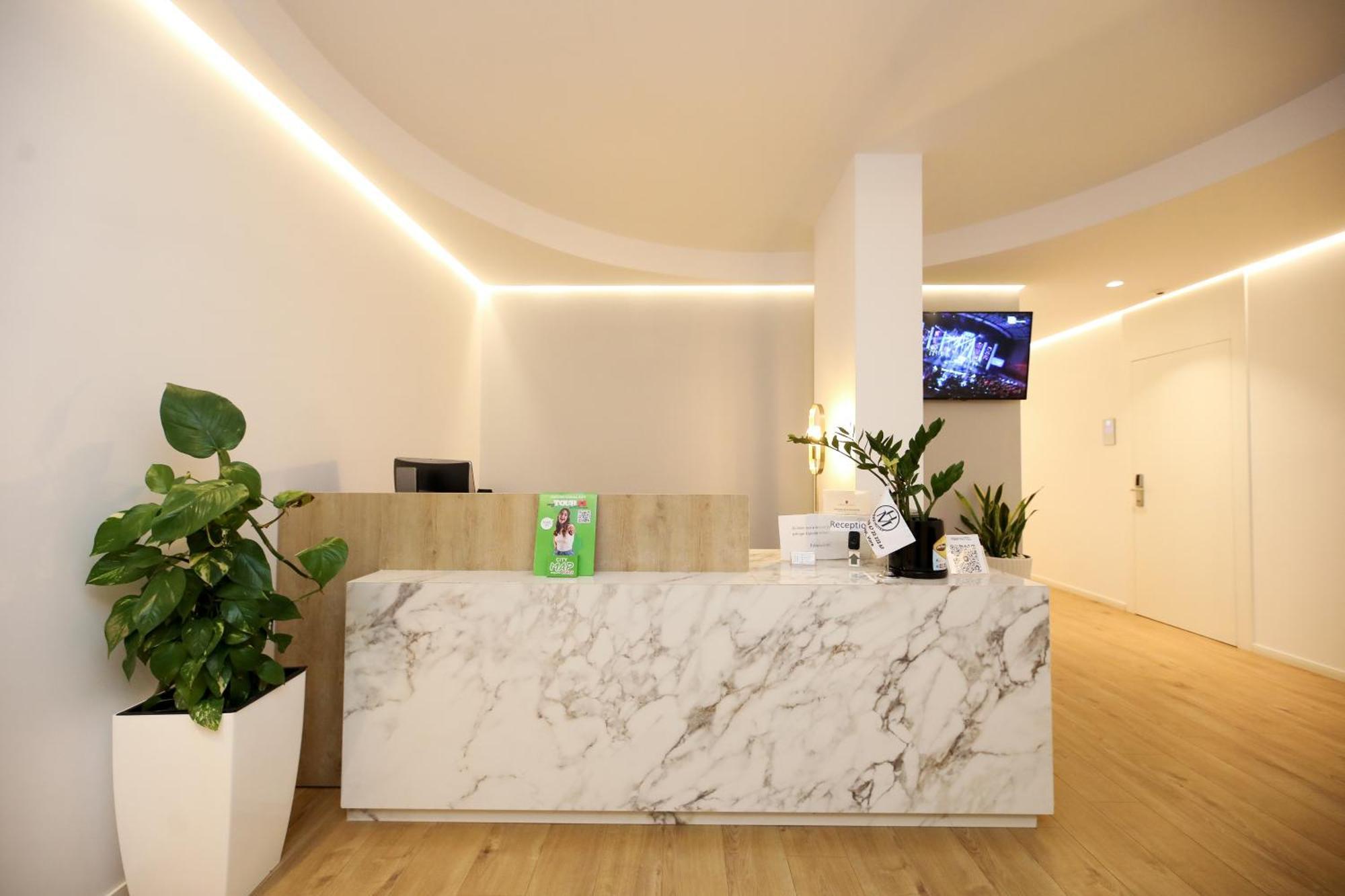 H&M Hotel Vlore Bagian luar foto